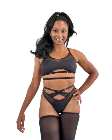 Slink Apparel Black Sports Bra Understatement Top - Black