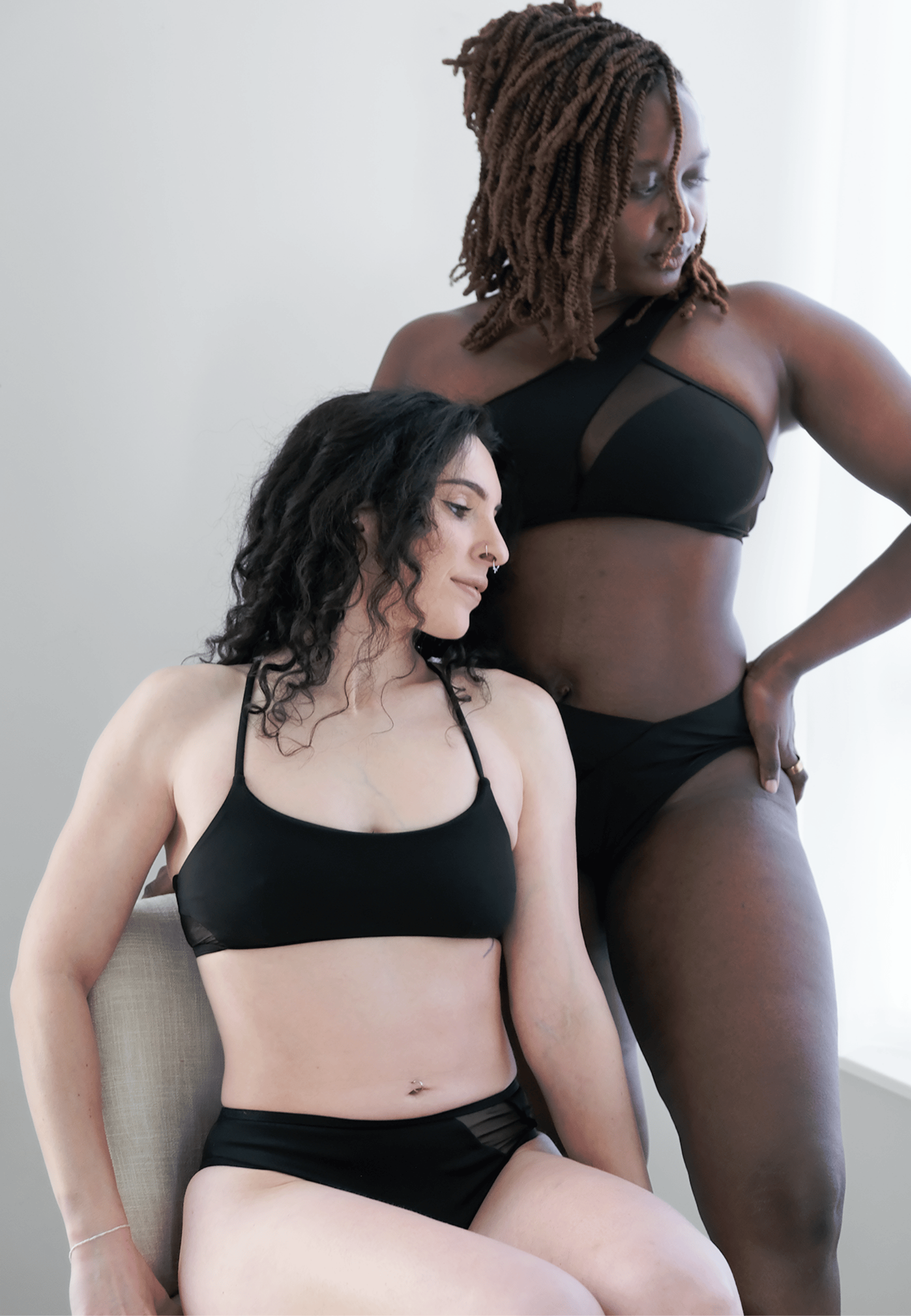Zerone Design Top Sora Pole Top Noir